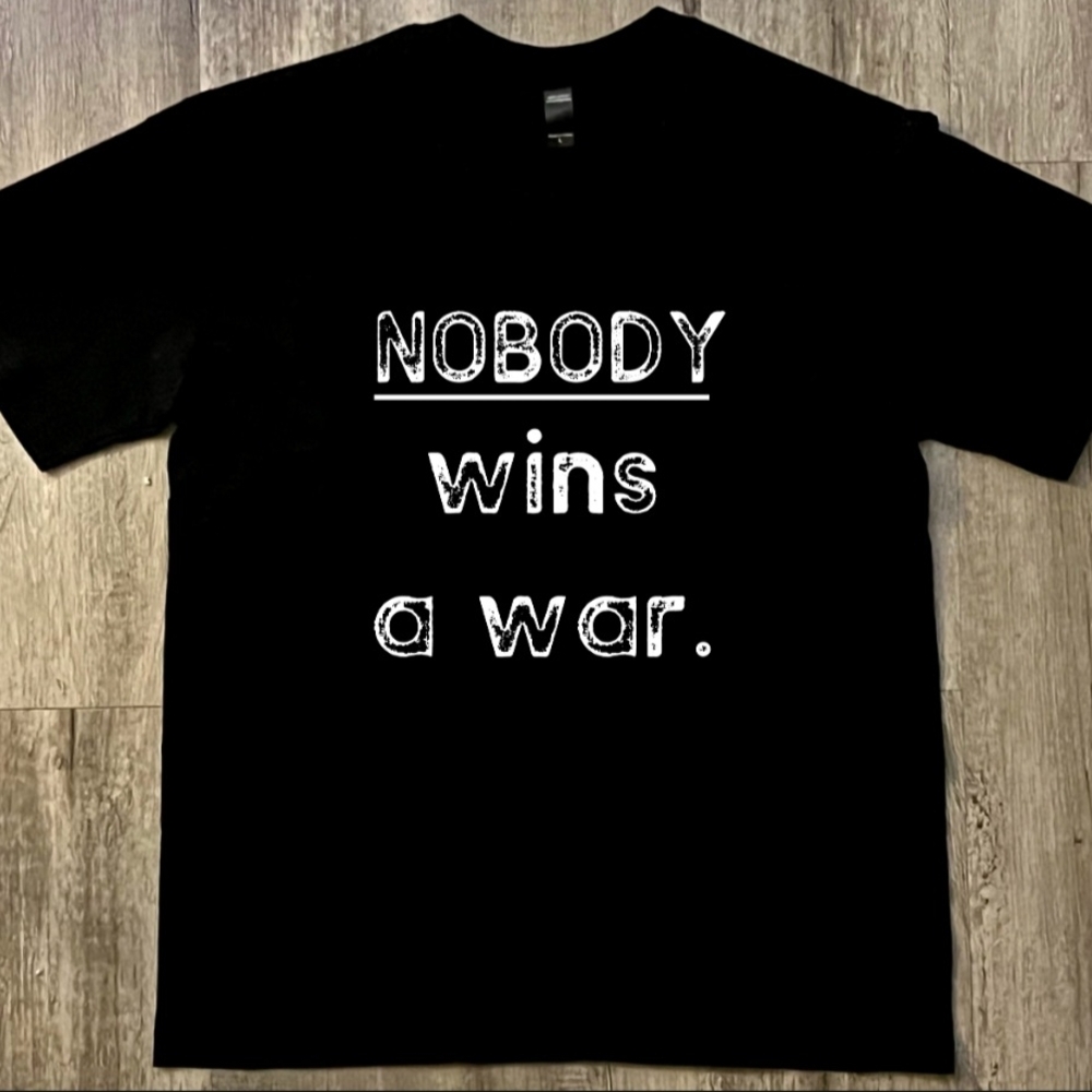 Black 'Nobody Wins a War' Graphic Tee - Men